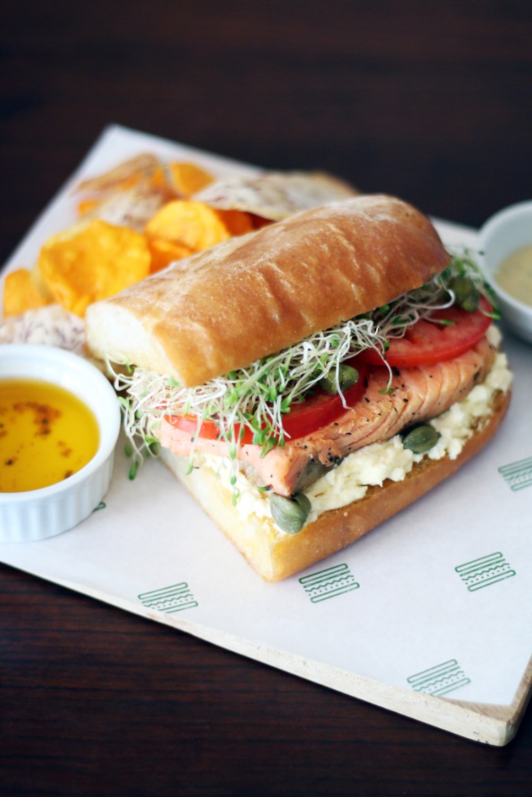 Mr-Grahams-02-Salmwich-02