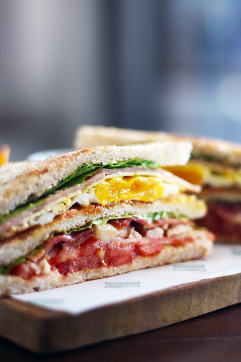 Mr-Grahams-07-The-Club-02