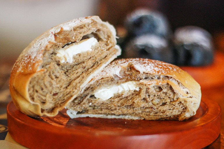 20160723-Amor-Bakery-08-Wholemeal-Cream-Cheese-01