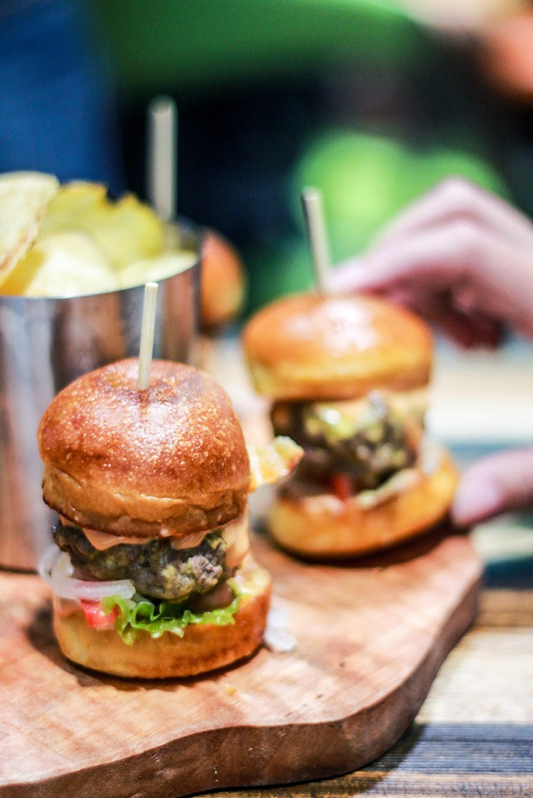 eatscape-02-grind-05